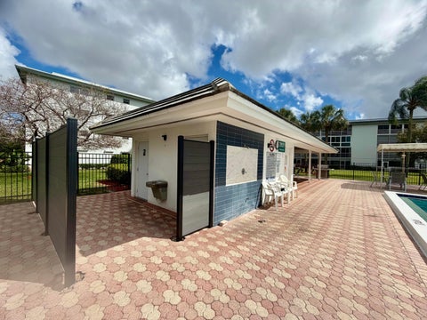 Tiny photo for 2901 Victoria Circle #D2, Coconut Creek, FL 33066 (MLS # R11146025)