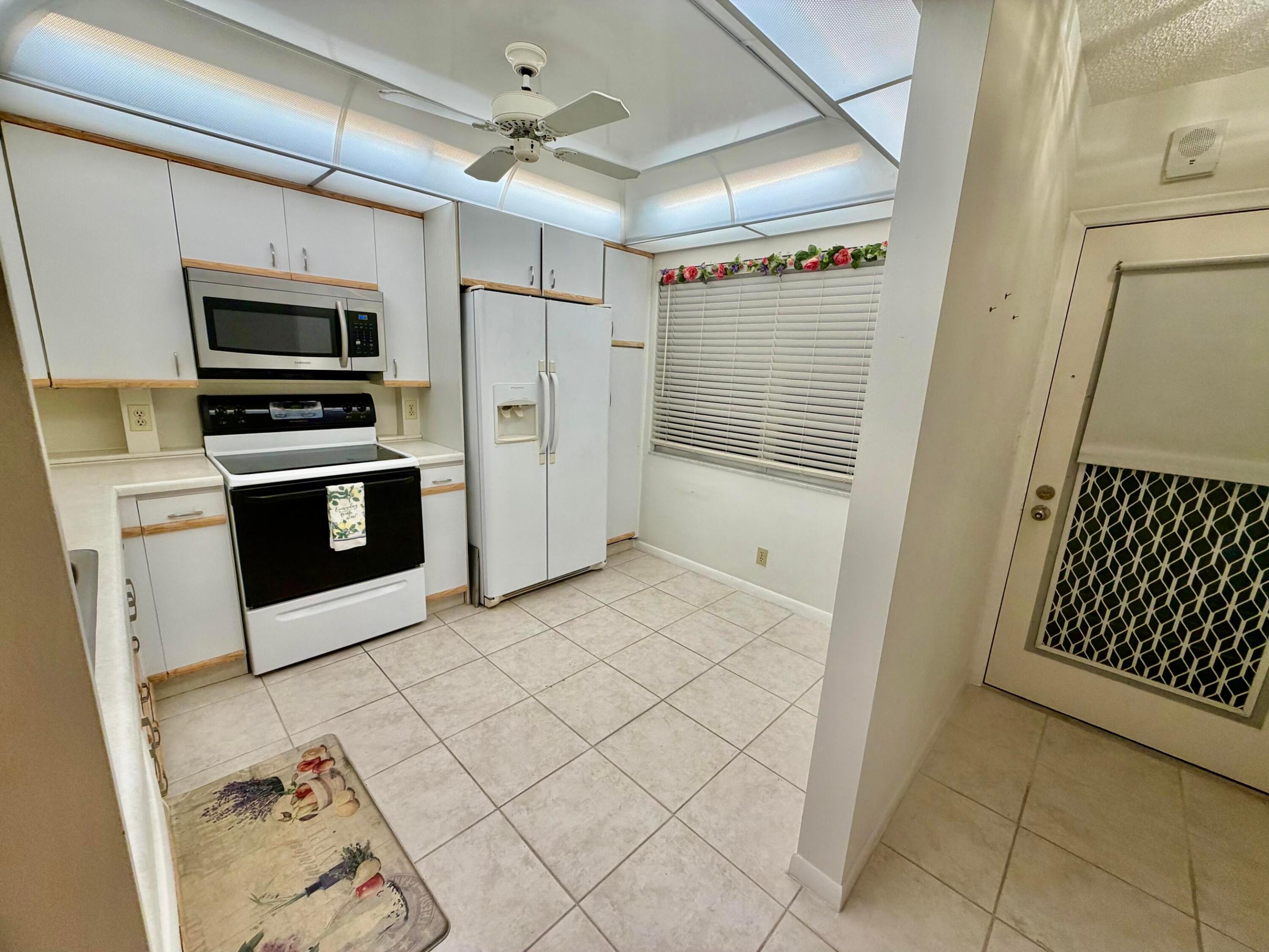 2901 Victoria Circle D2