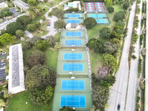 Tiny photo for 2901 Victoria Circle #D2, Coconut Creek, FL 33066 (MLS # R11146025)