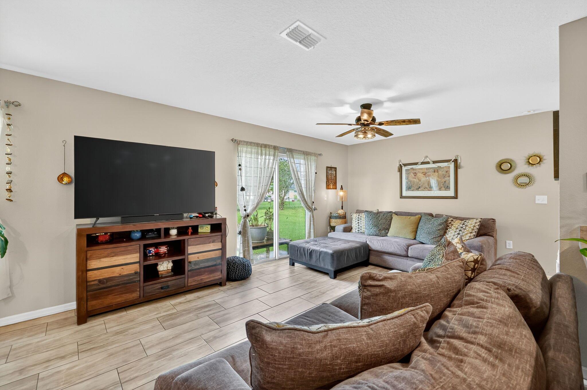 PORT ST LUCIE SECTION 25 - Residential