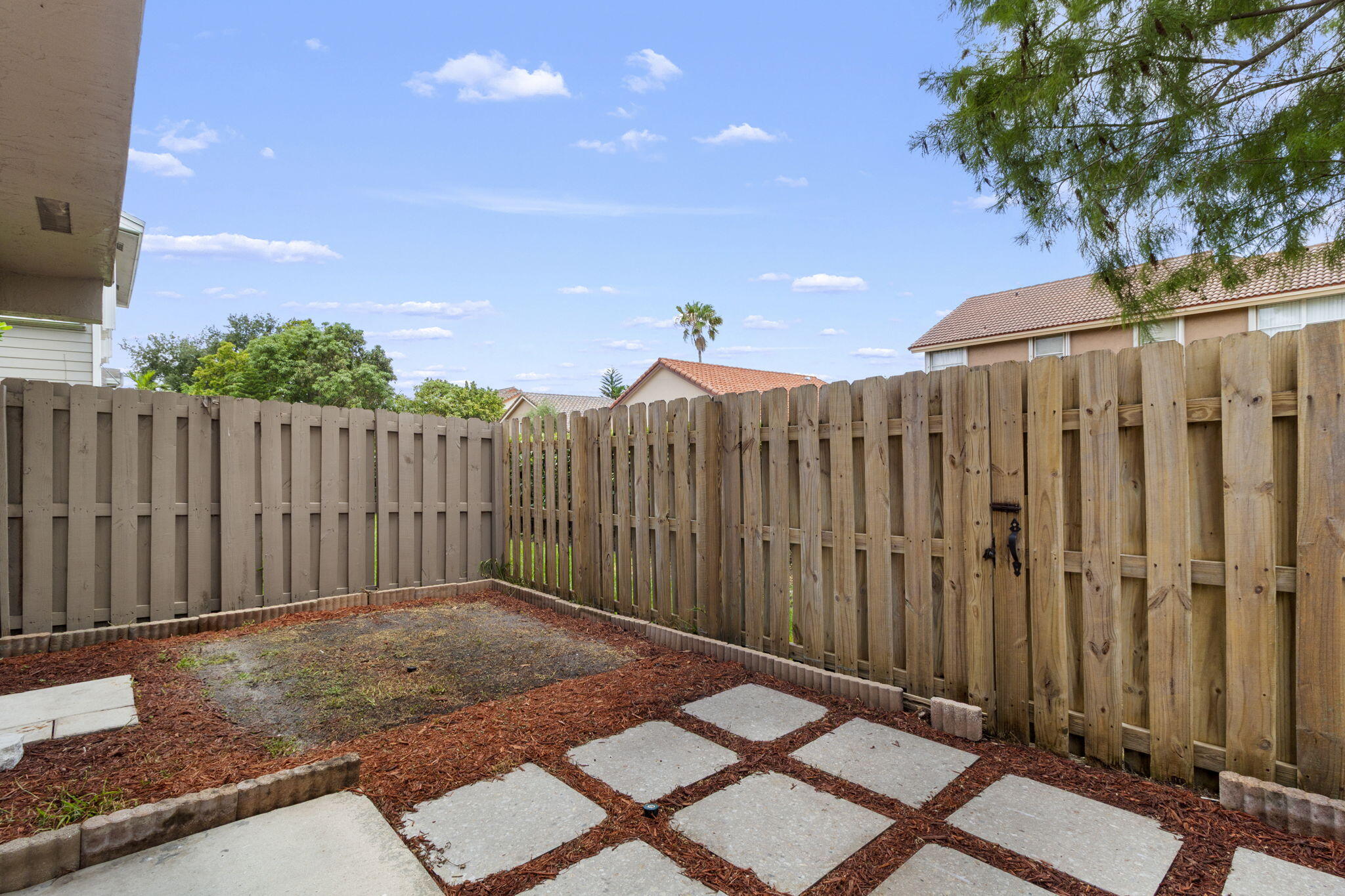 TWIN FOUNTAINS REPLAT - Residential