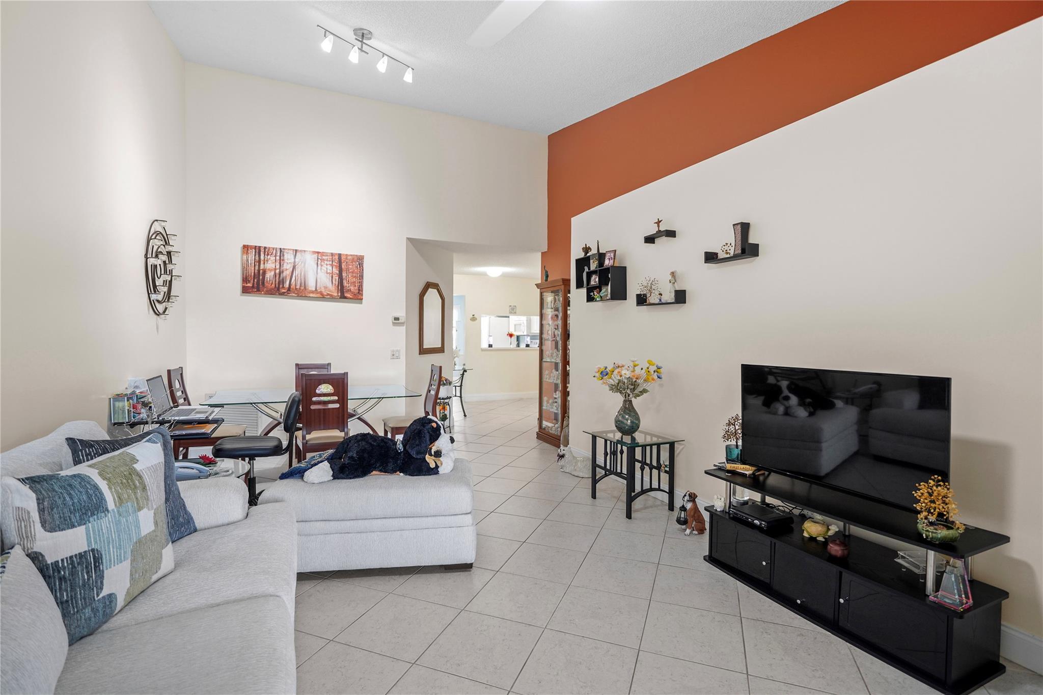 Renaissance - Residential