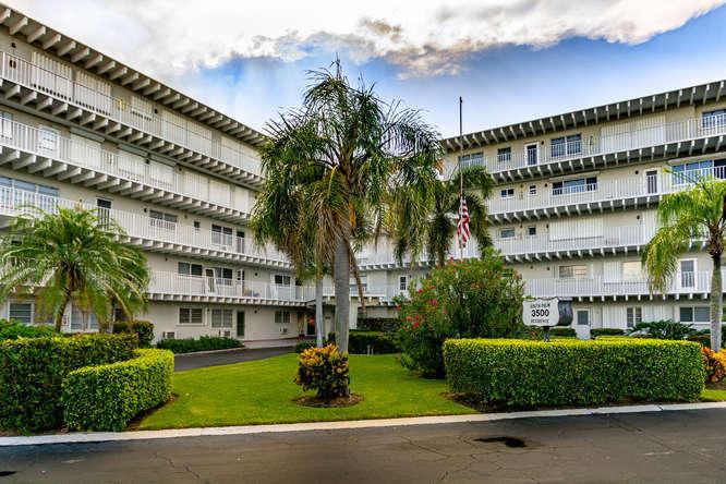 SOUTH PALM RESIDENCE INC - Residential Lease