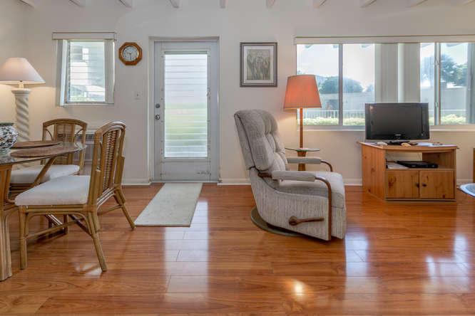 SOUTH PALM RESIDENCE INC - Residential Lease