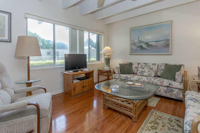 SOUTH PALM RESIDENCE INC - Residential Lease