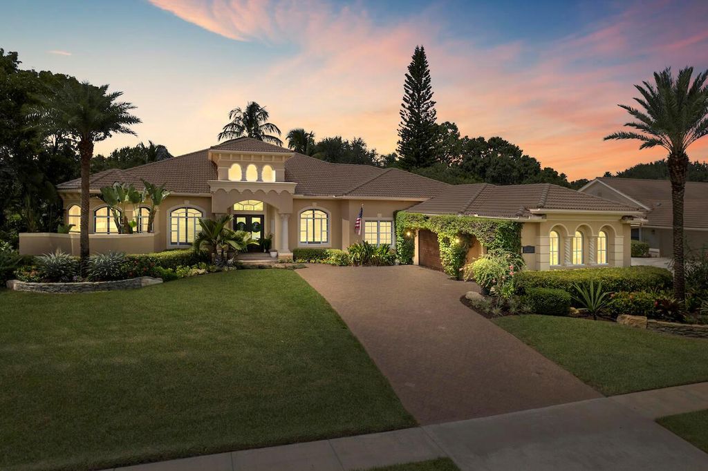 Photo of 15385 Meadow Wood Drive, Wellington, FL 33414 (MLS # R11085289)