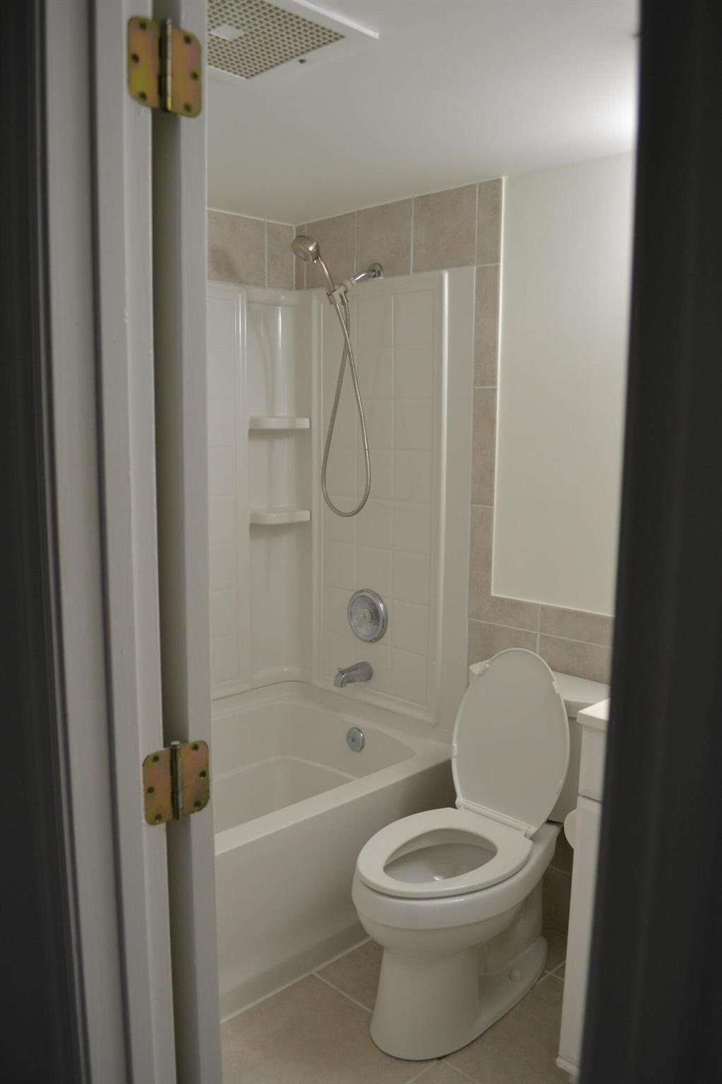 Hampton House - Residential Lease