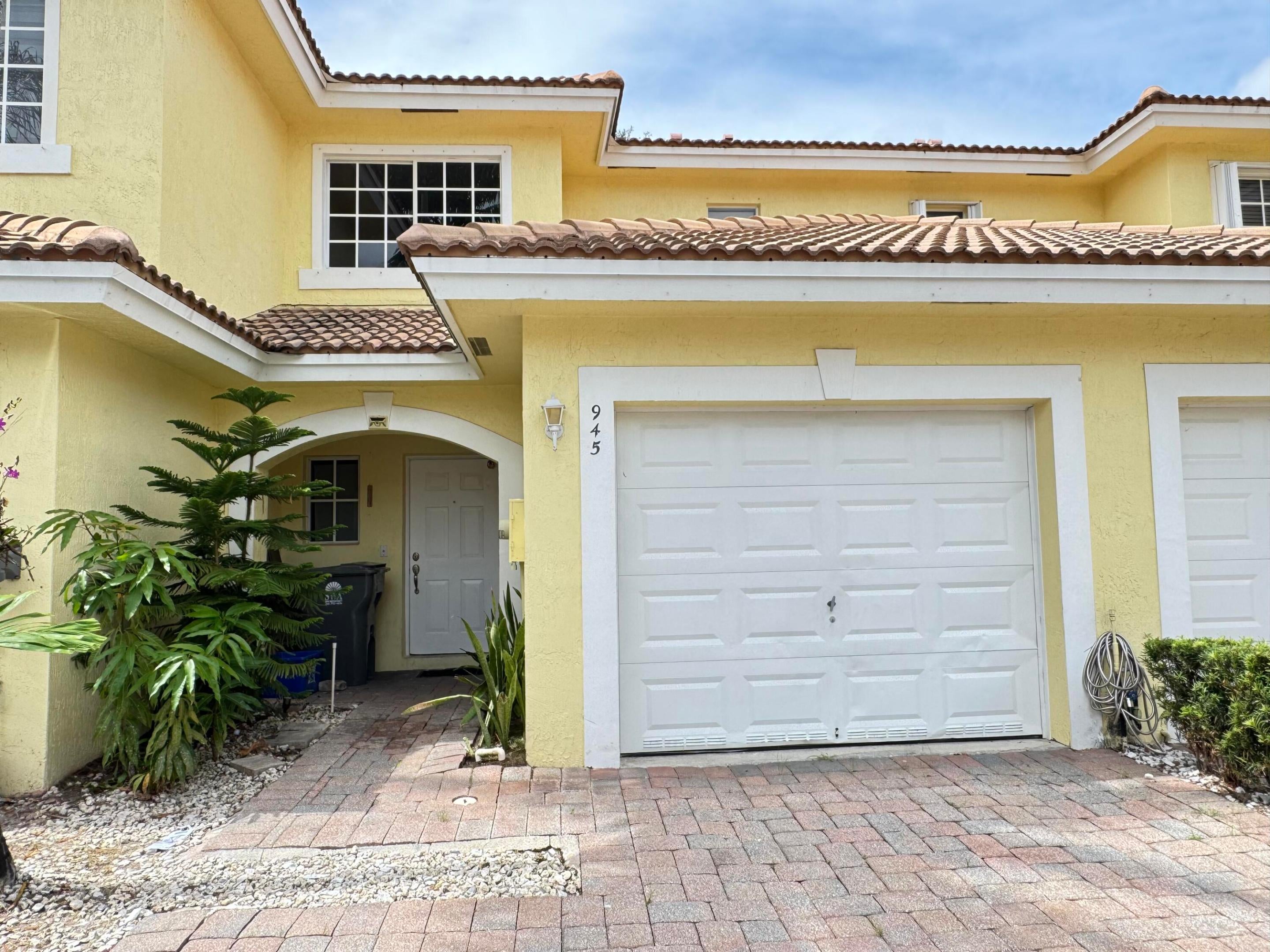 945 Imperial Lake Road