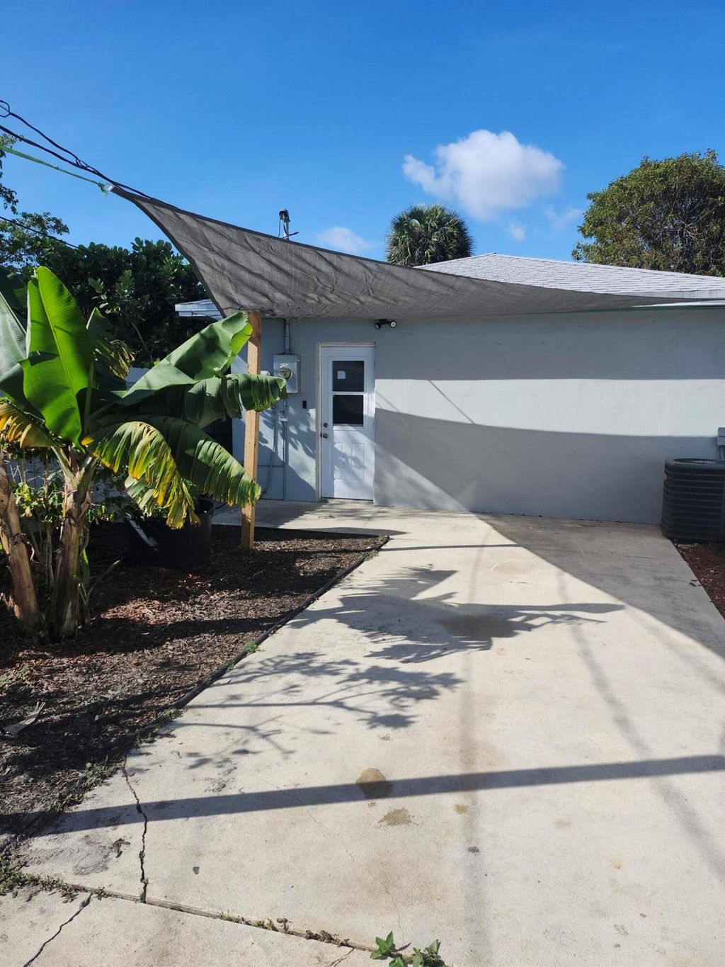 Photo of 314 N H Street #Back, Lake Worth Beach, FL 33460 (MLS # R11044015)