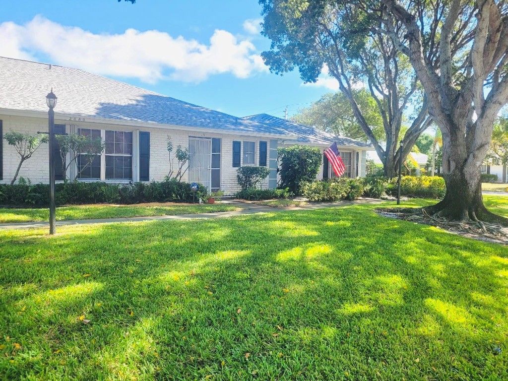 Photo of 2860 SW 14th Street #15, Boynton Beach, FL 33426 (MLS # F10470912)