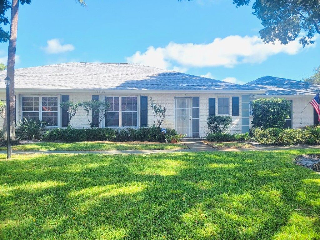 Photo of 2860 SW 14th Street #15, Boynton Beach, FL 33426 (MLS # F10470912)