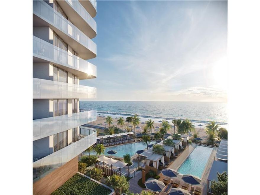 Four Seasons Private Residences overlooking our two signature pools, cabana's and the Atlantic Ocean. A full service Five Star premier building offering our award winning Four Seasons fitness center and spa, 24 hour valet and room service.  Owners at the Four Seasons Residence Fort Lauderdale will become preferred guests of the Fort portfolio of Four Seasons properties.  Sales Gallery open daily.