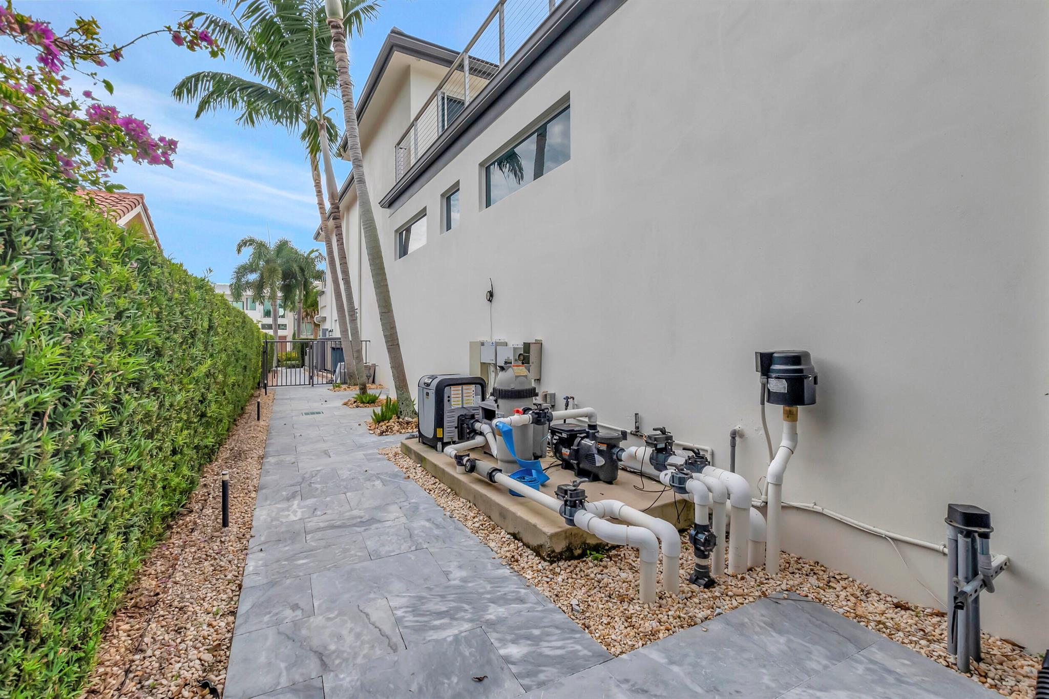 ST ANDREWS COUNTRY CLUB - Residential