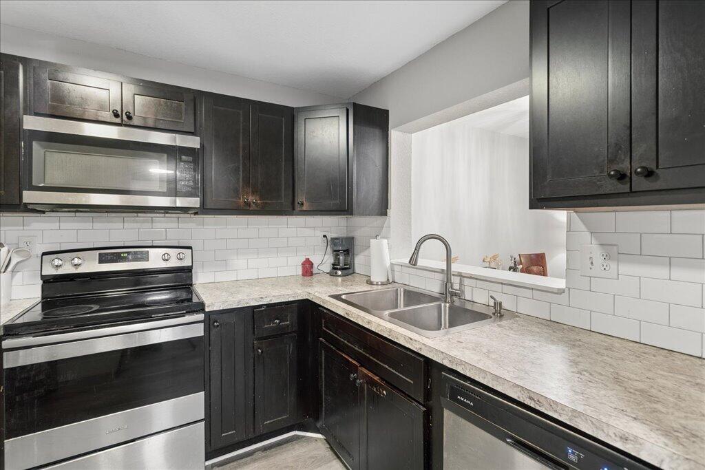 3030 Coral Springs Drive