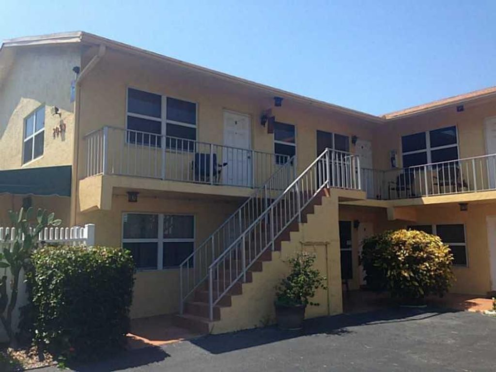 Photo of 2033 E Hillsboro Boulevard #1ST FLR, Deerfield Beach, FL 33441 (MLS # F10503225)