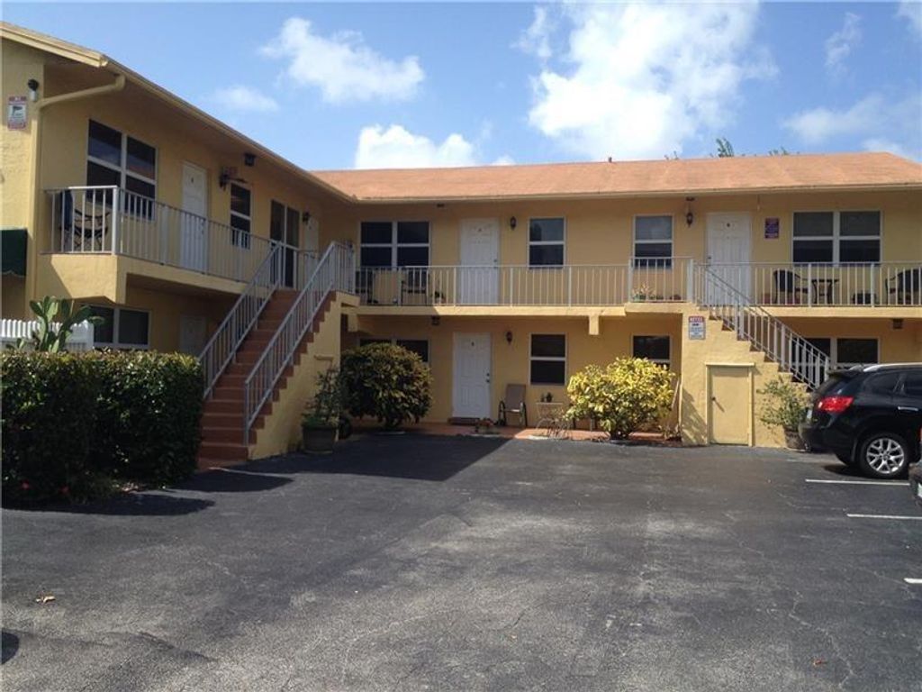 Photo of 2033 E Hillsboro Boulevard #1ST FLR, Deerfield Beach, FL 33441 (MLS # F10503225)