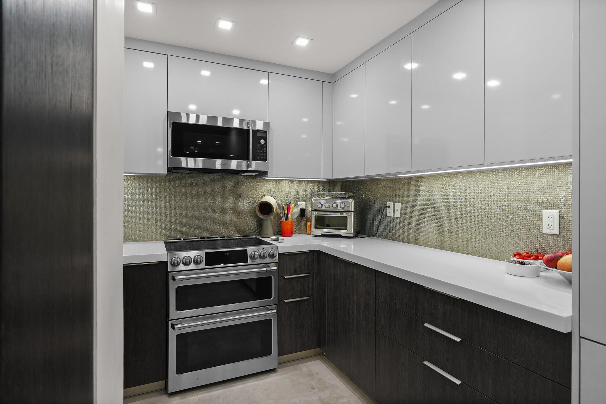 170 N OCEAN Boulevard 209