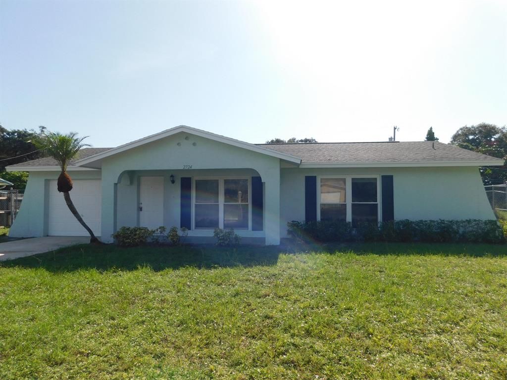 Photo of 2724 Navajo Avenue, Fort Pierce, FL 34946 (MLS # R10742326)