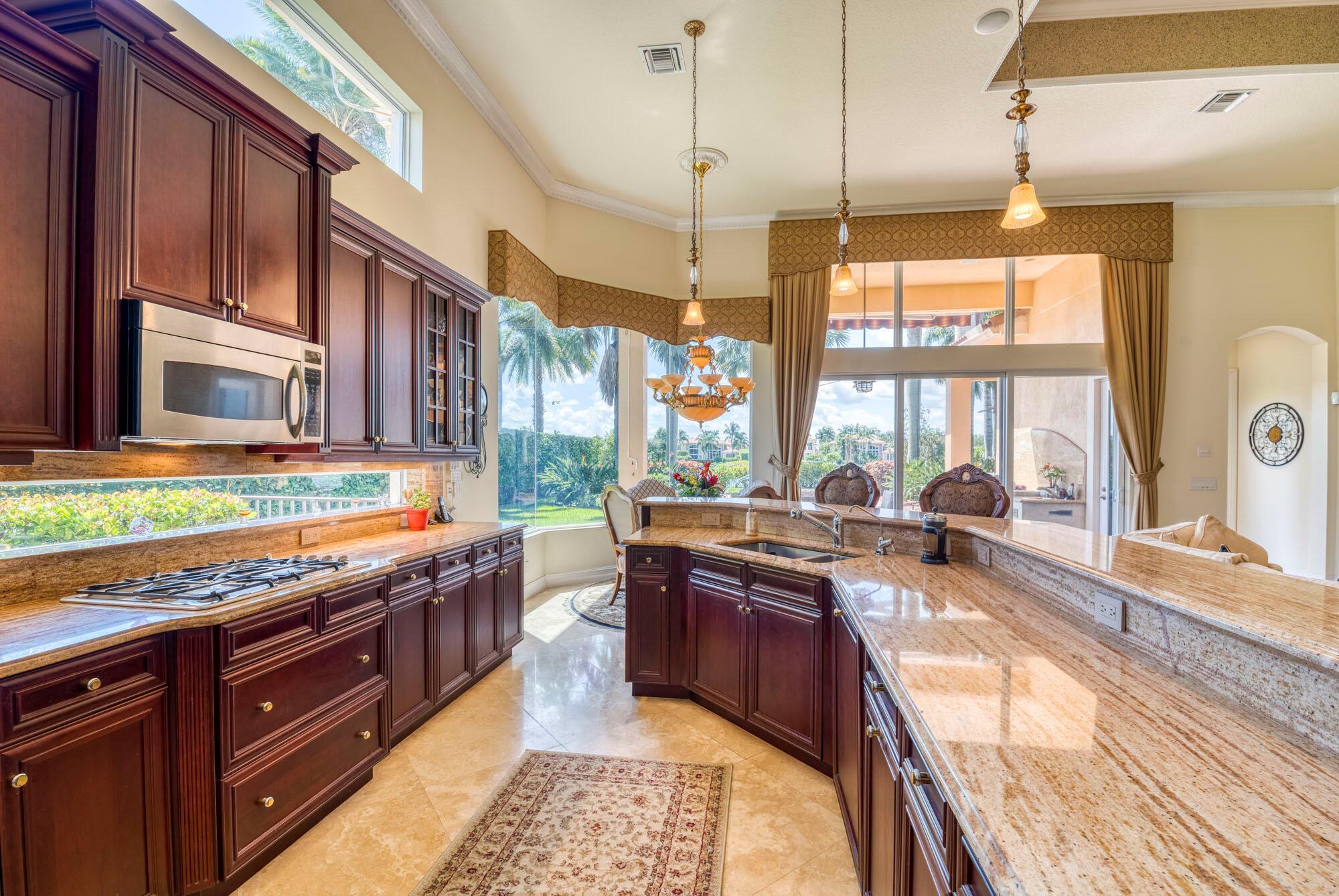 Jupiter Country Club - Residential