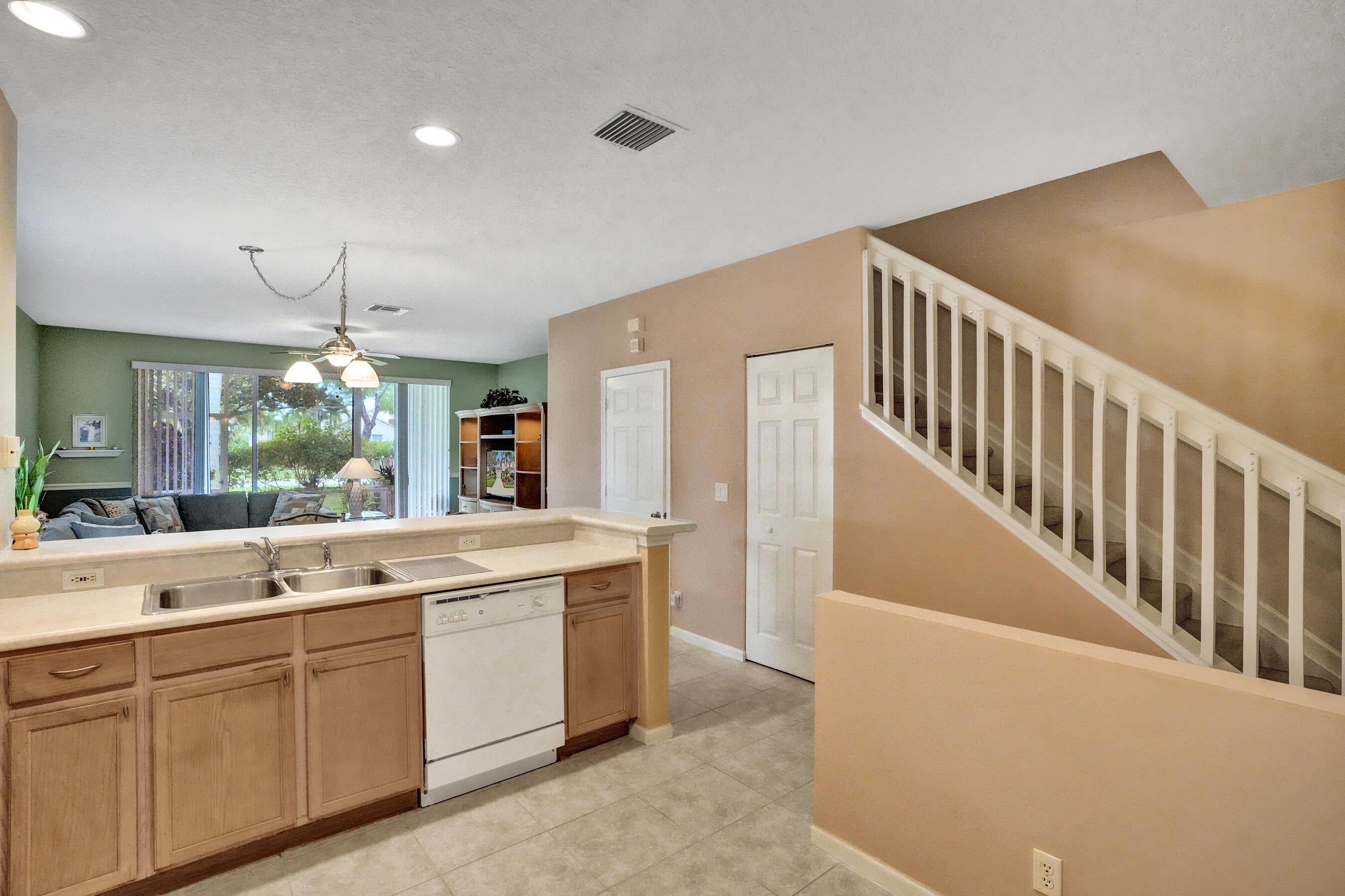 Properties 8055 BELLAGIO Lane