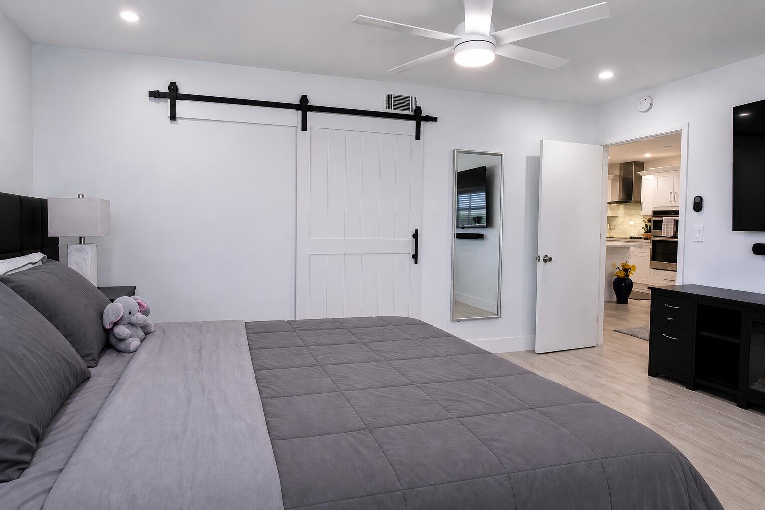 ORIOLE GOLF & TENNIS CLUB - Residential