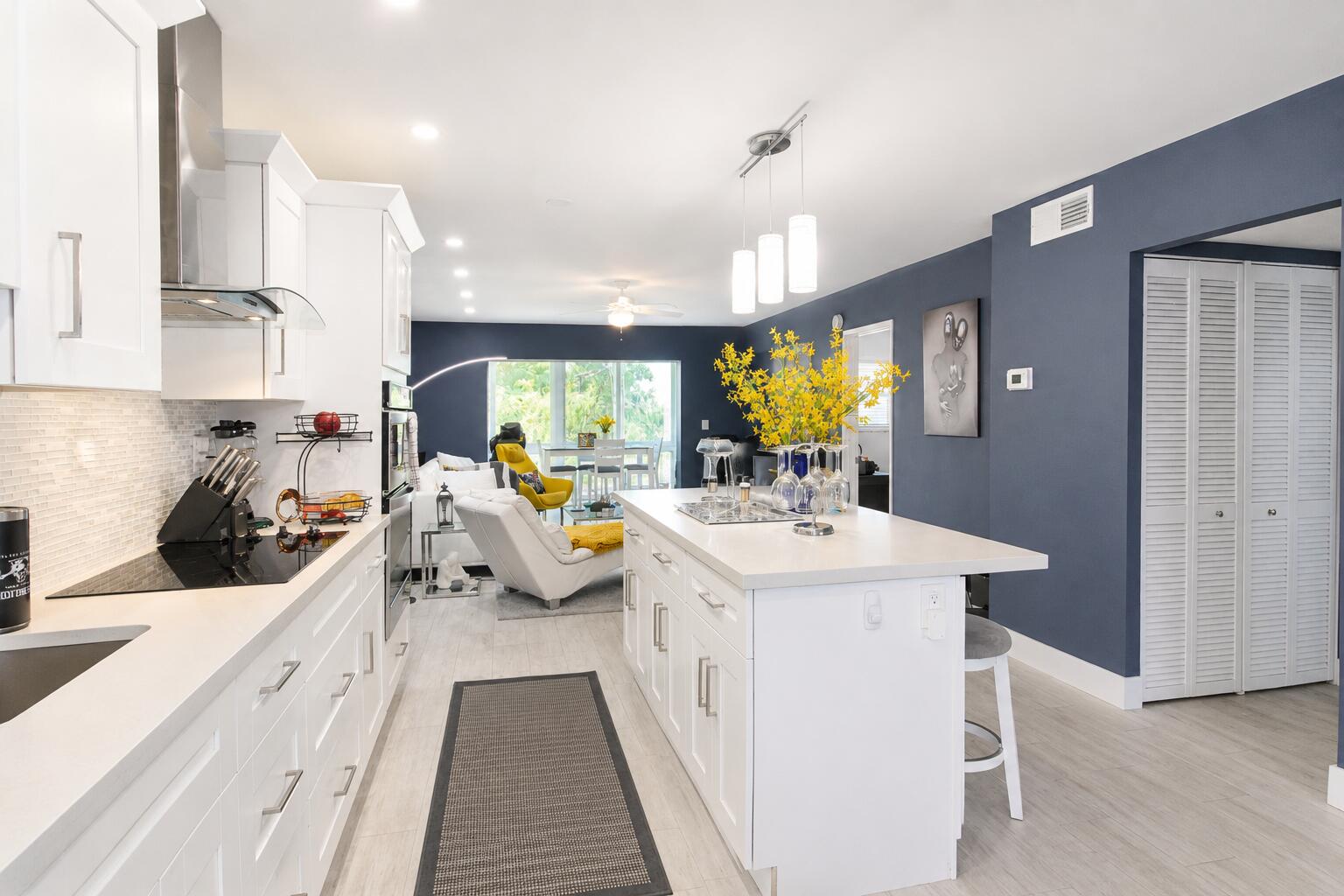 ORIOLE GOLF & TENNIS CLUB - Residential