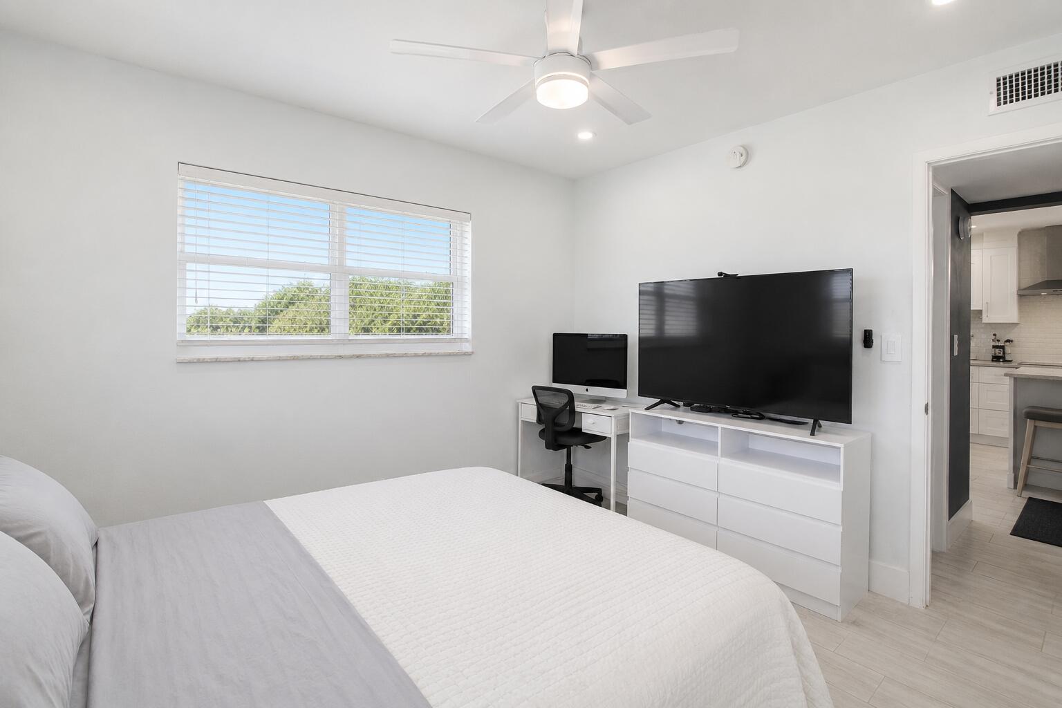 ORIOLE GOLF & TENNIS CLUB - Residential