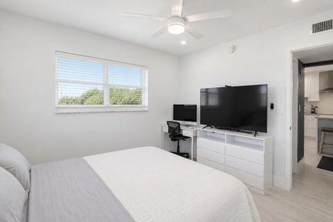 Tiny photo for 7787 Golf Cir Drive #301, Margate, FL 33063 (MLS # B26033951)