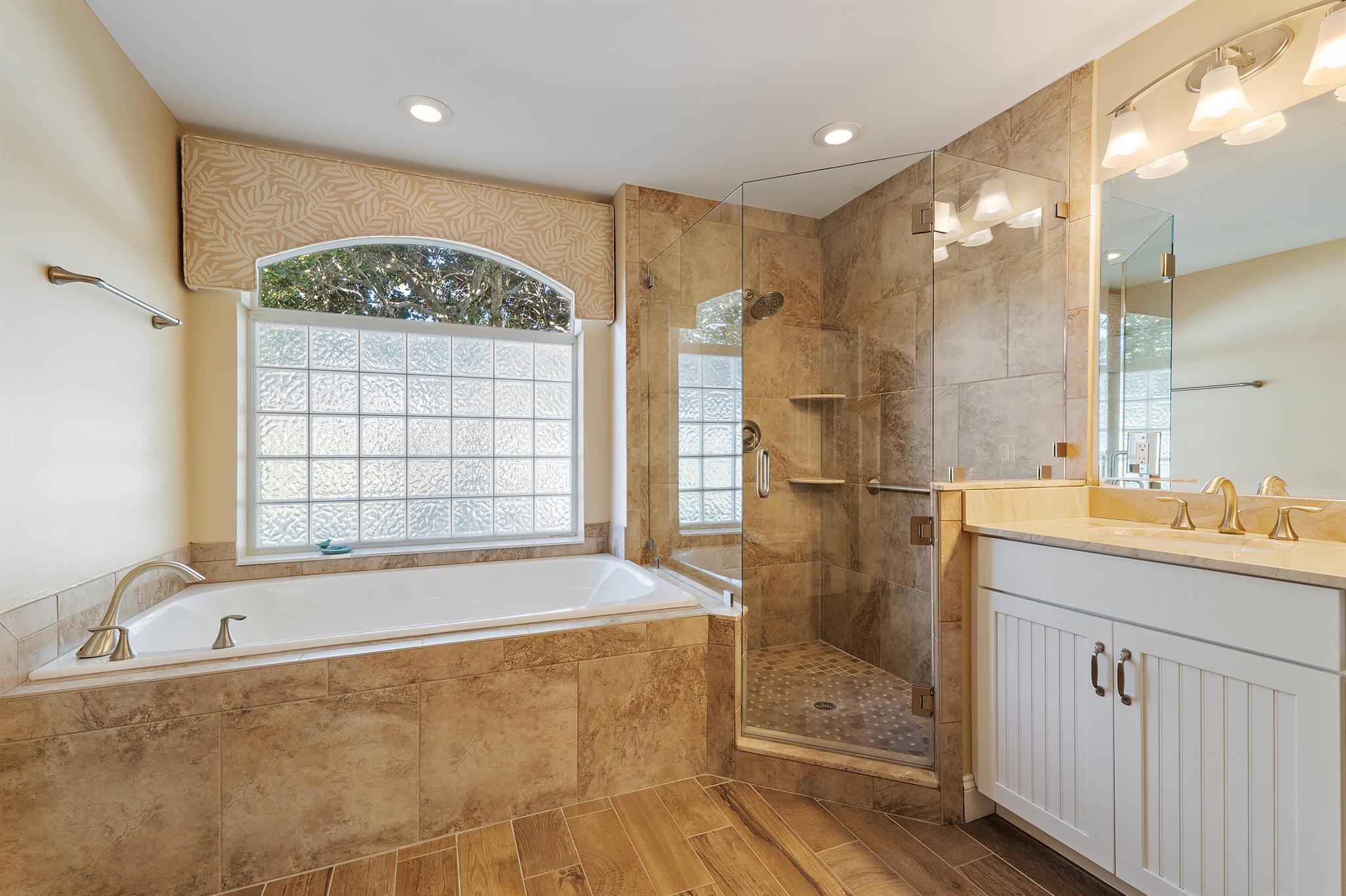 HAMMOCK CREEK - Residential