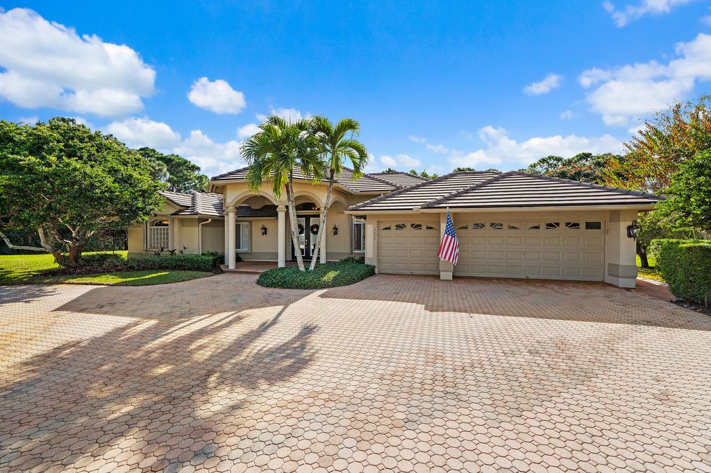 Photo of 2609 SW Mayacoo Way E, Palm City, FL 34990 (MLS # R11148821)