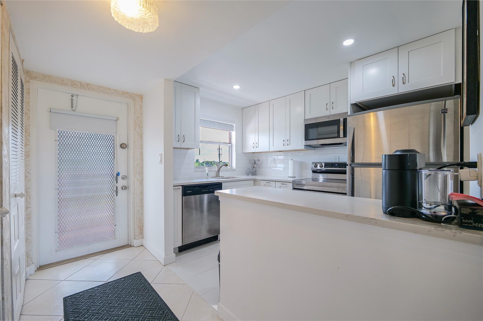 Sunrise Lakes - Residential