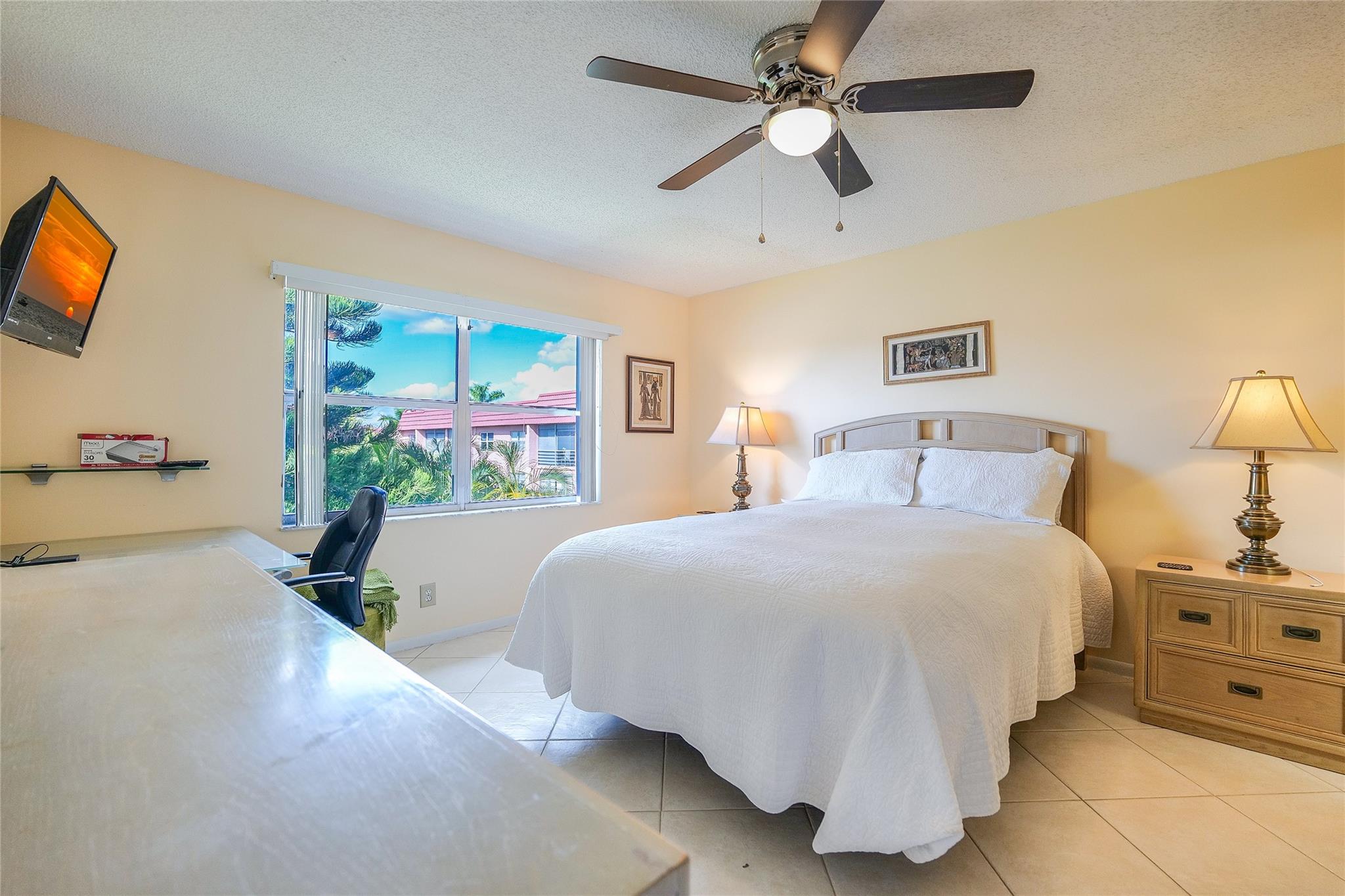 Sunrise Lakes - Residential