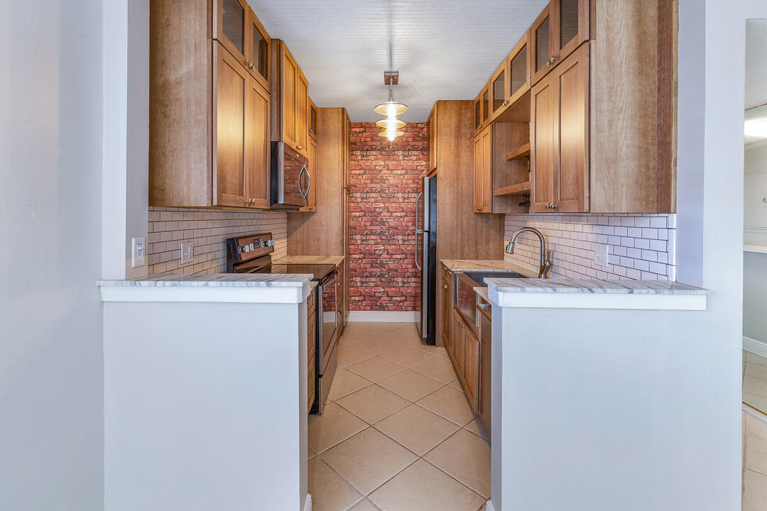 3351 Spanish Trail 115