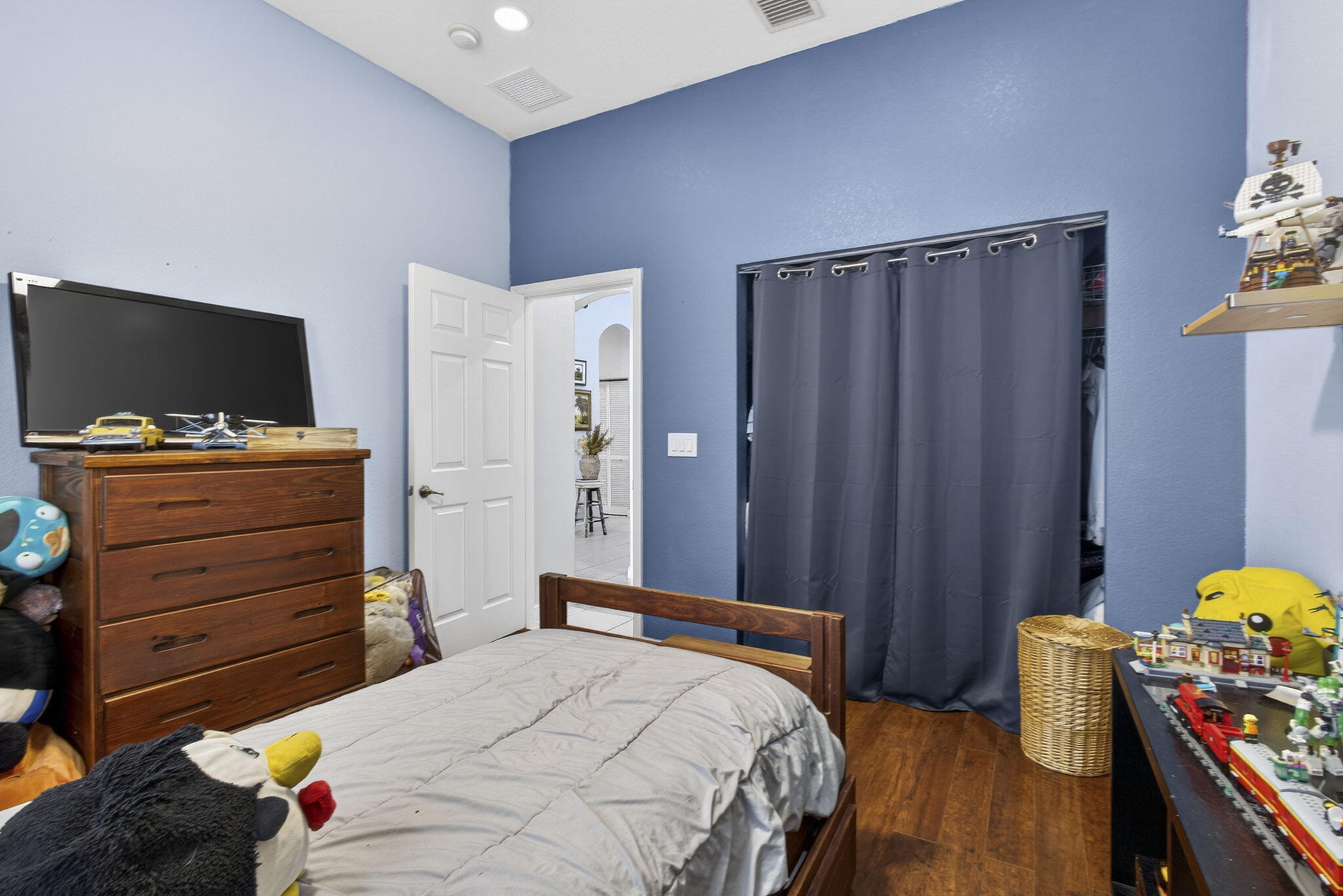 RENAISSANCE SEC 8 - Residential