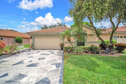 9883 Harbour Lake Cir Boynton Beach FL 33437