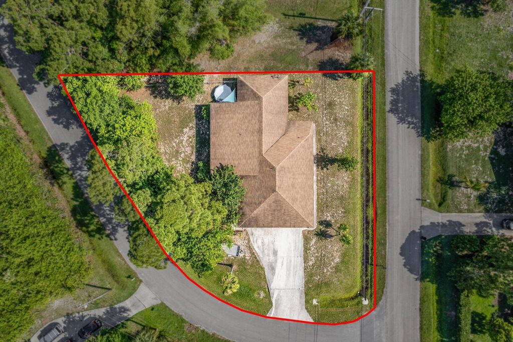 Photo of 5600 Raintree Trail, Fort Pierce, FL 34982 (MLS # R10997481)