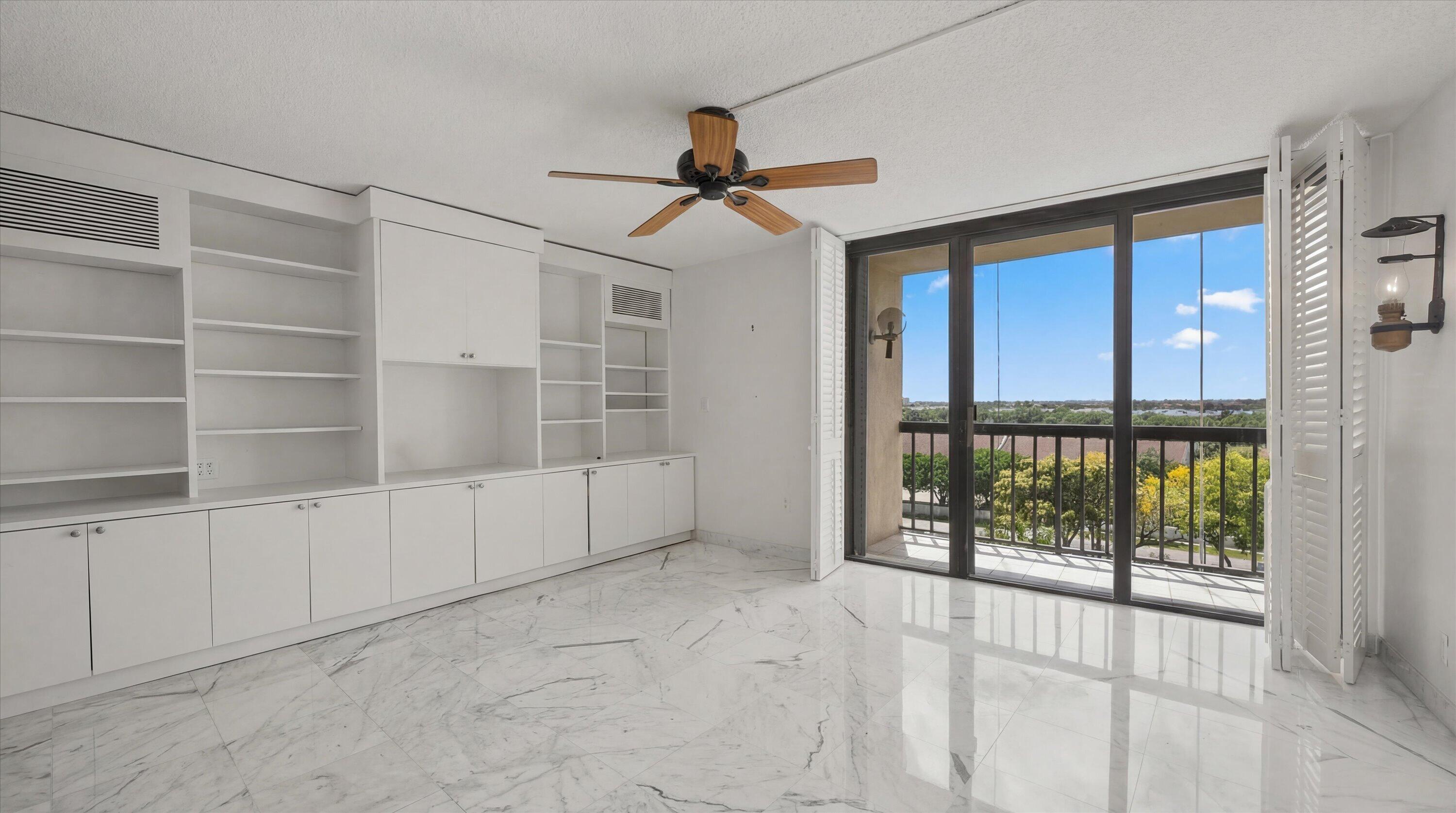 ENVOY COND DECL FILED 12-19-83 IN - Residential