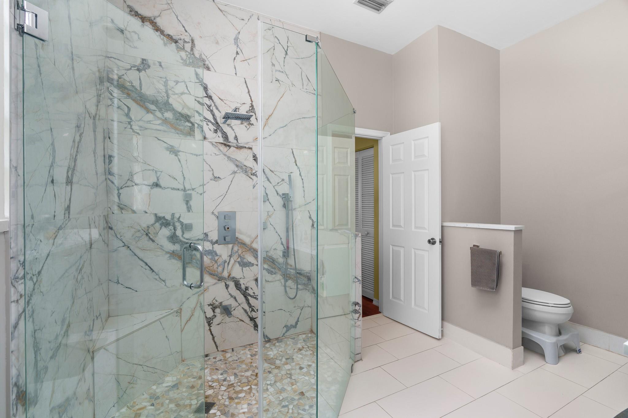 Parkwood Ix 153-28 B - Residential