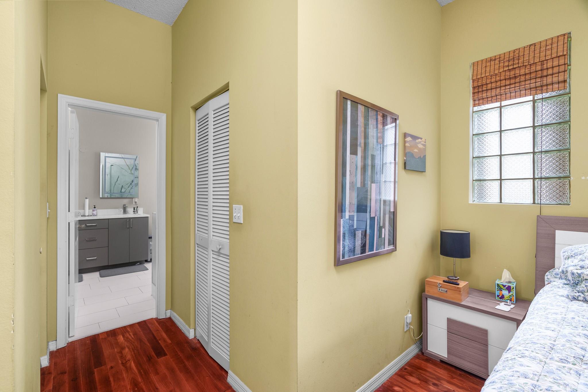 Parkwood Ix 153-28 B - Residential