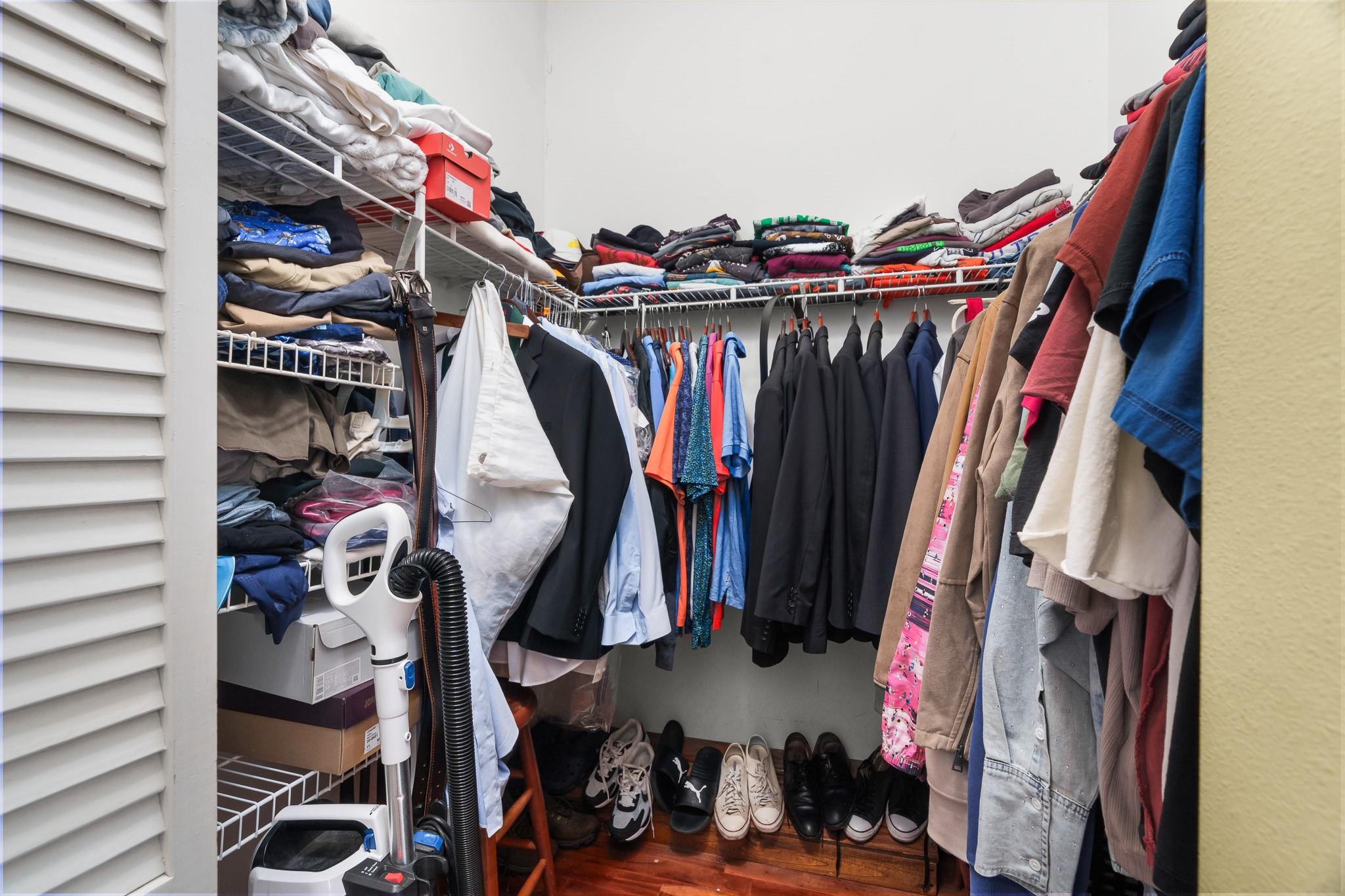 Parkwood Ix 153-28 B - Residential