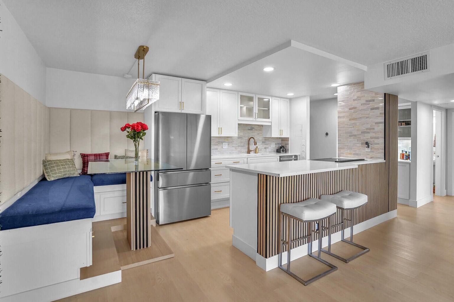 BOCA TOWERS CONDO PORTION - Residential Lease