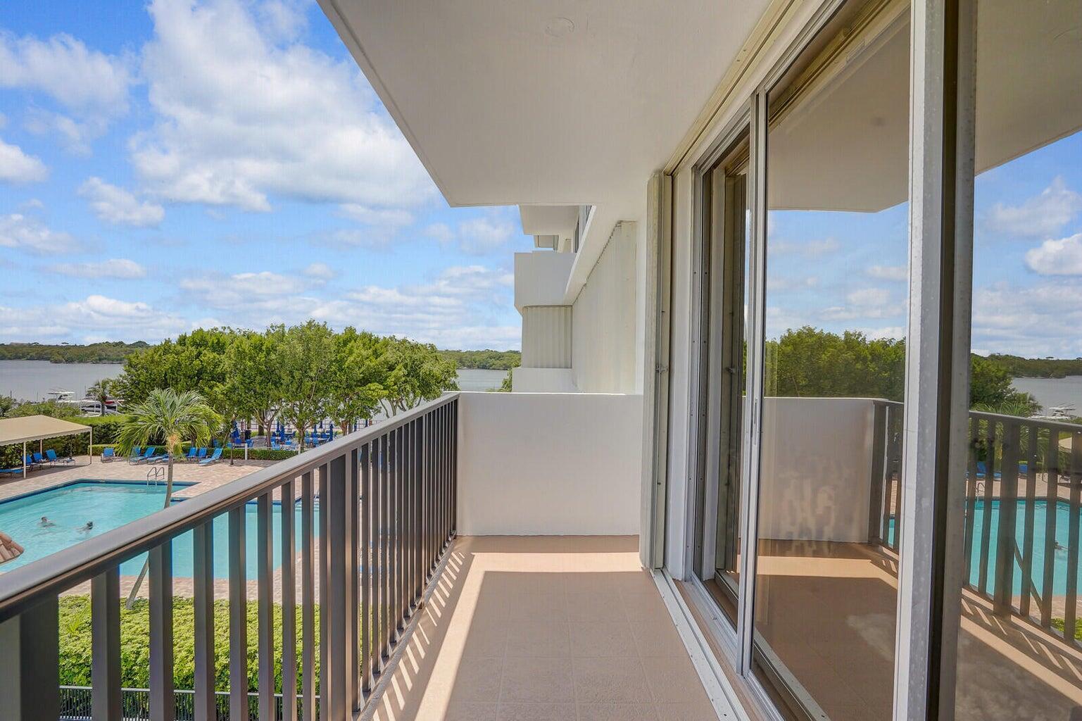 BOCA TOWERS CONDO PORTION - Residential Lease