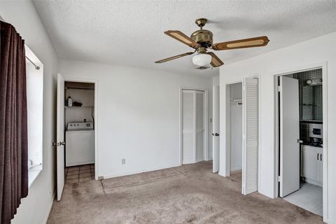 Single Family Residence in Pompano Beach FL 2336 13th Ct 7.jpg