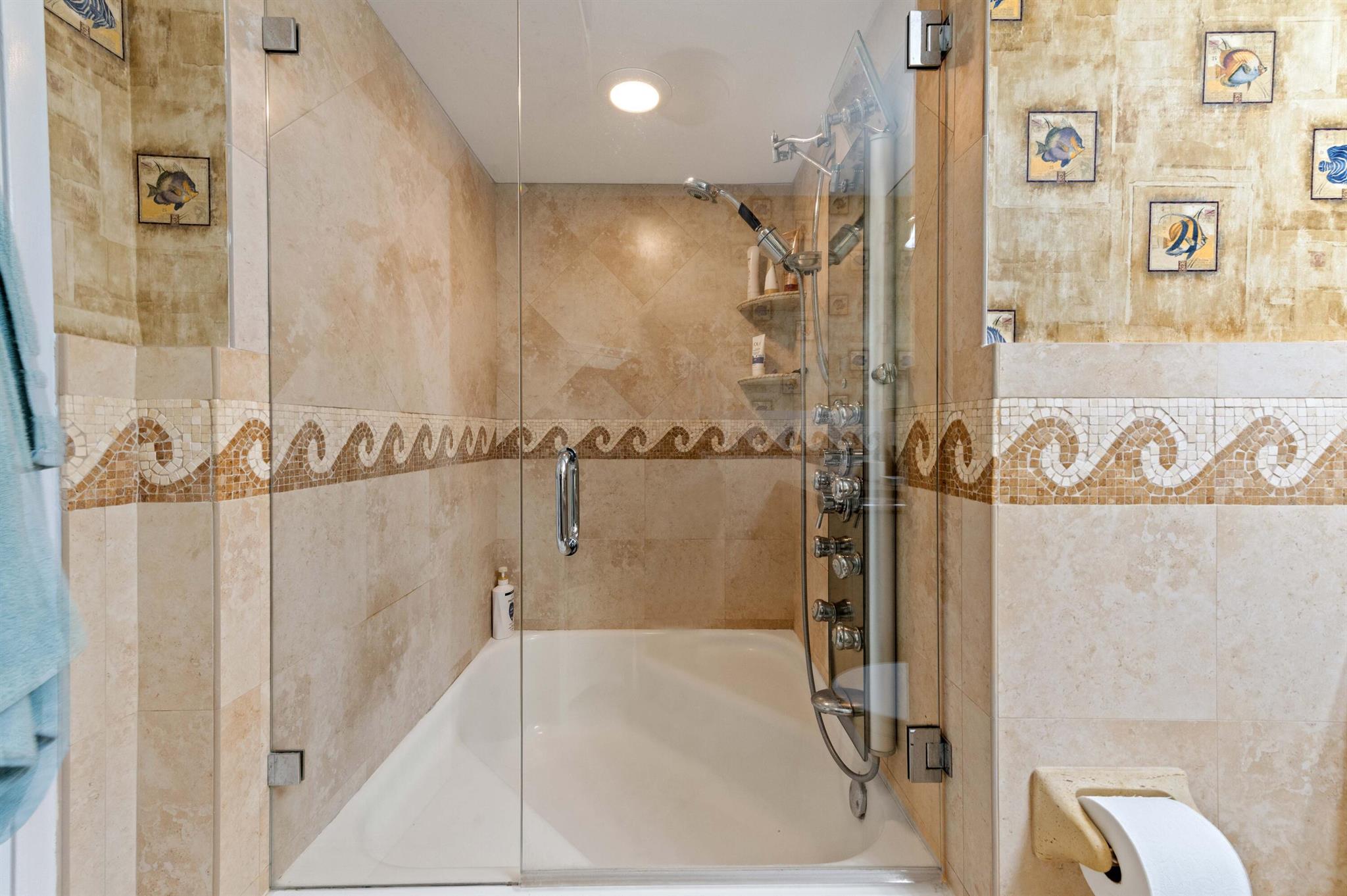 HIGHLAND TOWERS INC - Residential Lease