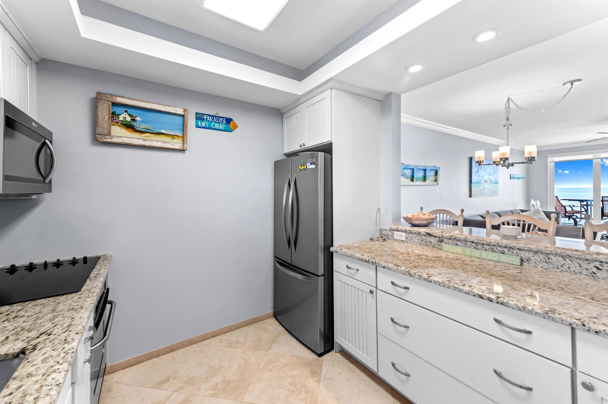 HIGHLAND TOWERS INC - Residential Lease