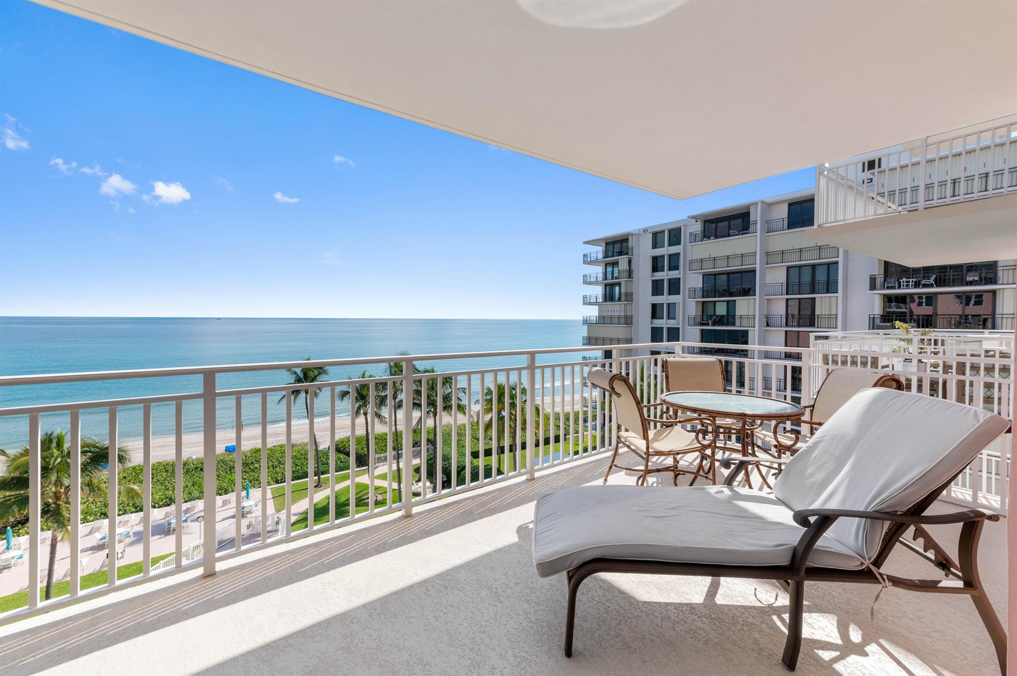 HIGHLAND TOWERS INC - Residential Lease