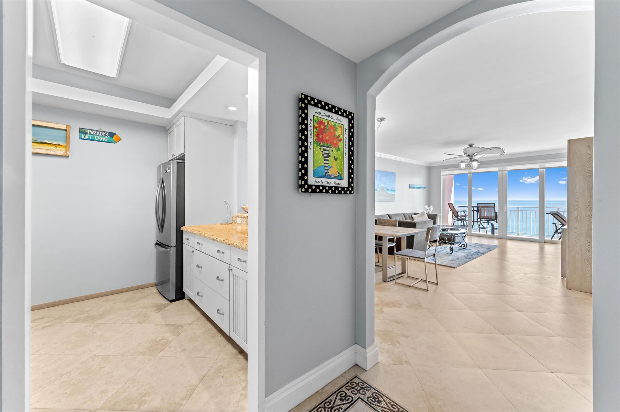 HIGHLAND TOWERS INC - Residential Lease