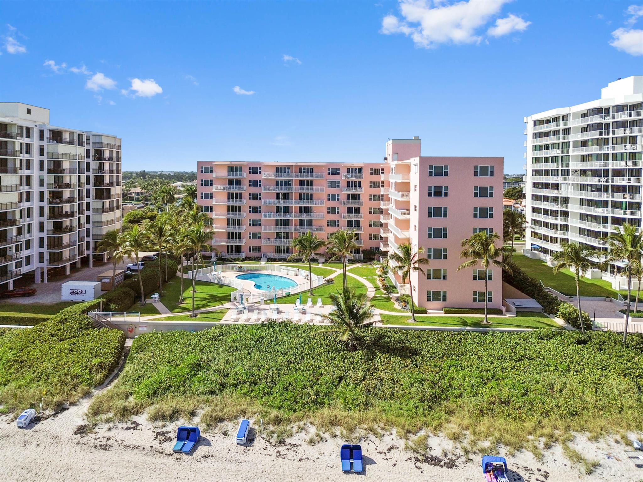 HIGHLAND TOWERS INC - Residential Lease