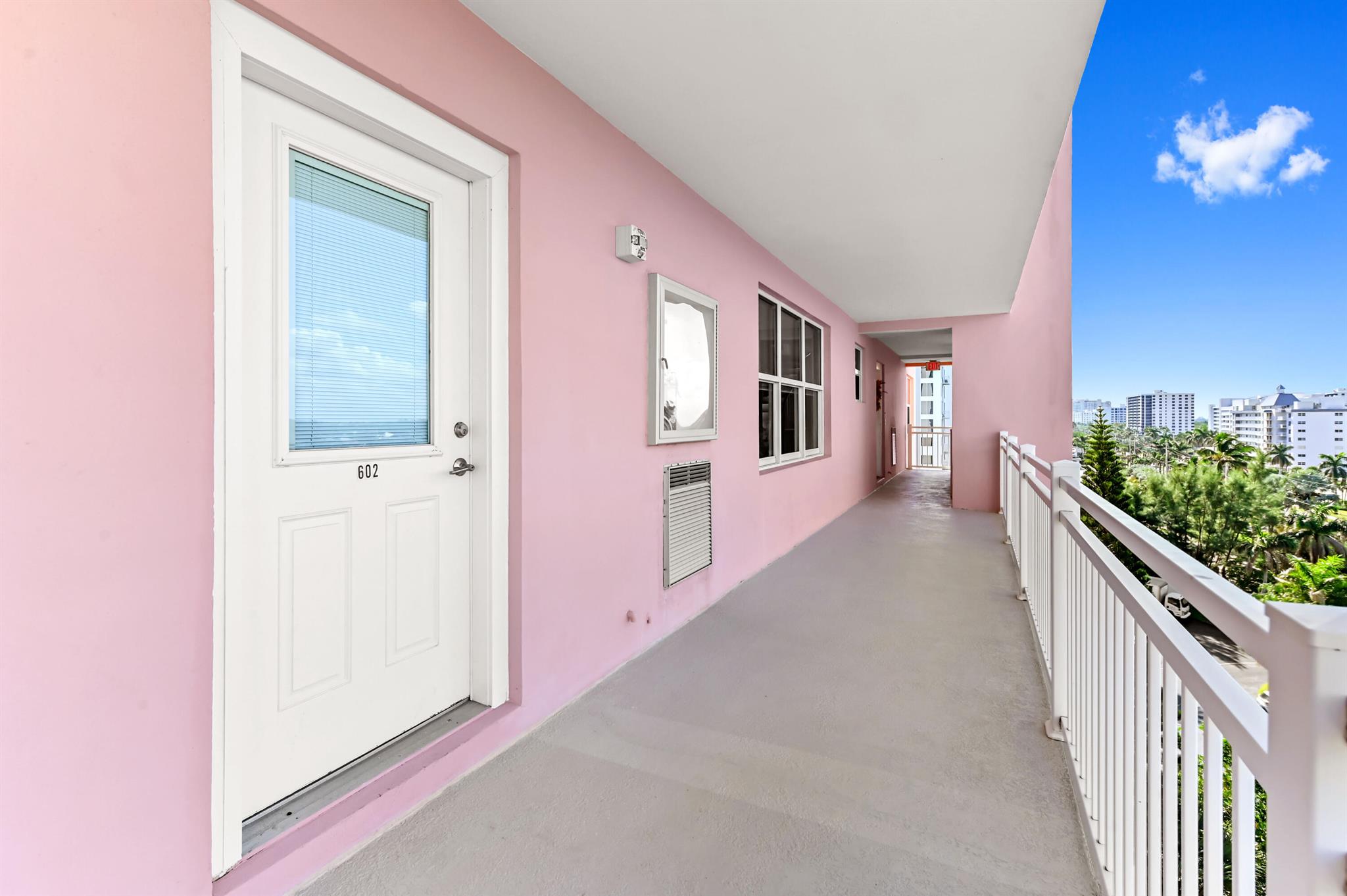 HIGHLAND TOWERS INC - Residential Lease