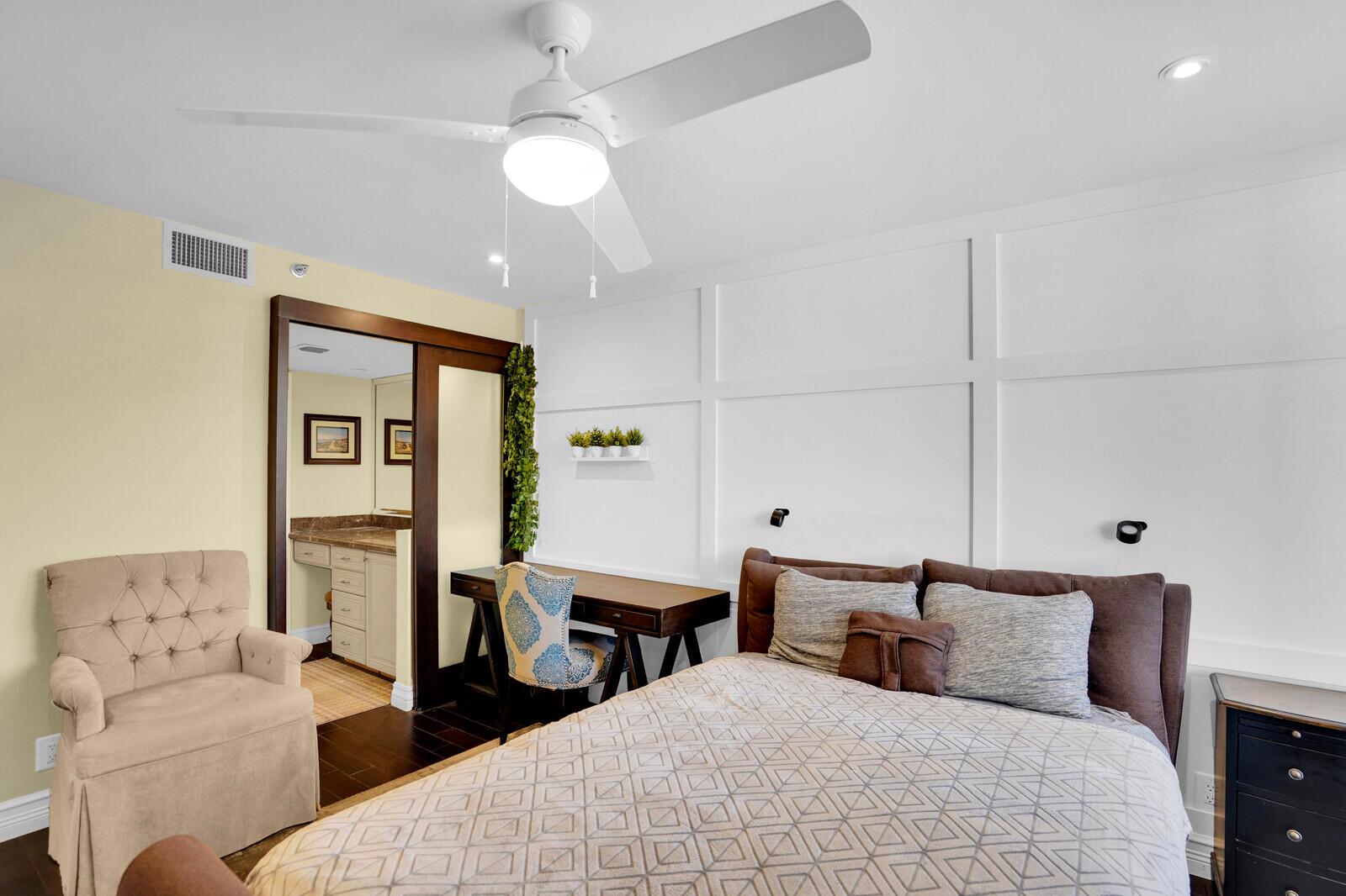 YACHT & RACQUET CLUB OF BOCA RATON CONDO - Residential